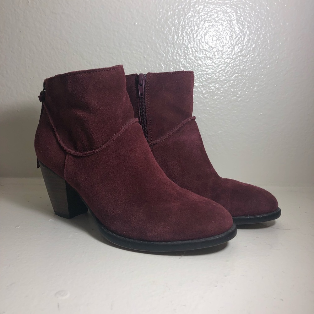 Steve Madden Maroon Booties